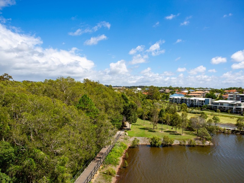 1514/397 Christine Avenue, Varsity Lakes QLD 4227