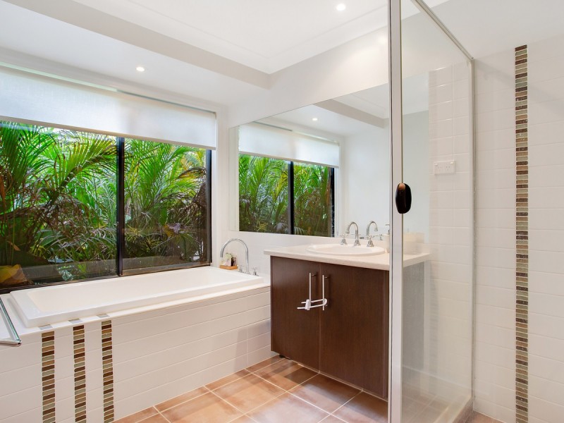 67 Observatory Drive, Reedy Creek QLD 4227