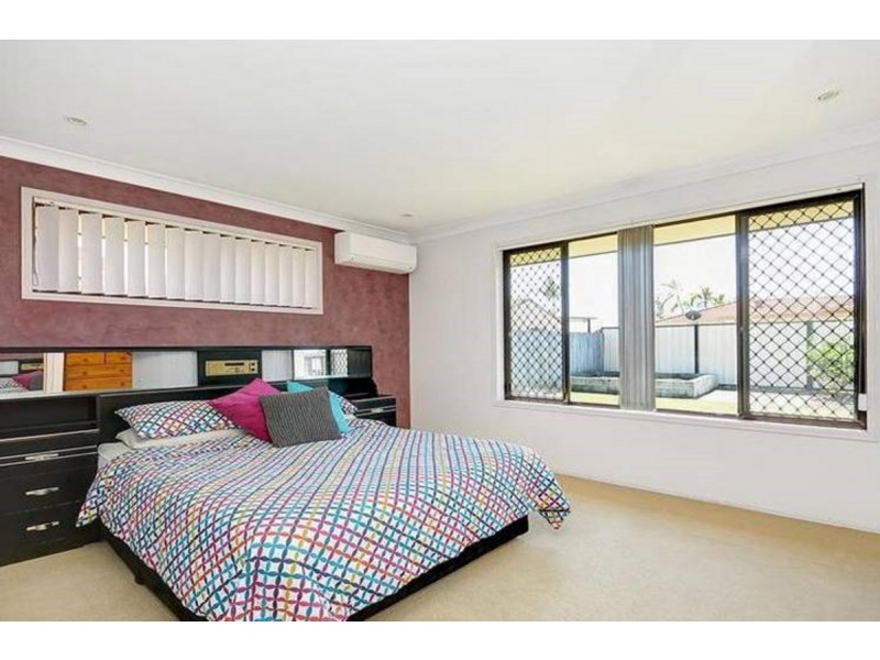 3 Maple Court, Burleigh Waters QLD 4220