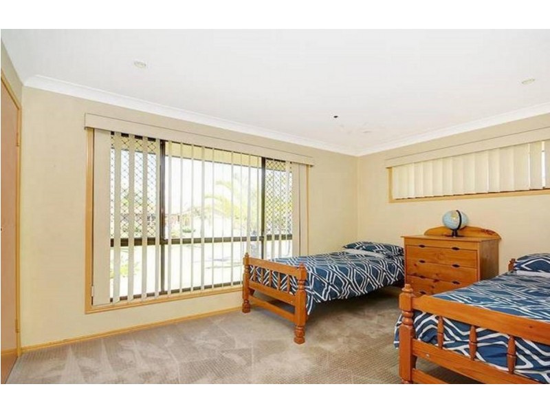 3 Maple Court, Burleigh Waters QLD 4220