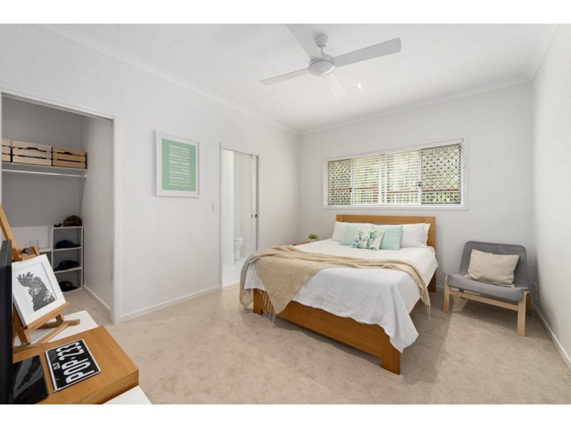 28 Skyburnett Street, Reedy Creek QLD 4227