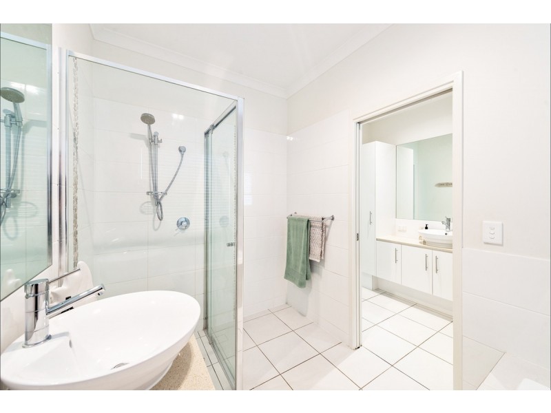 28 Skyburnett Street, Reedy Creek QLD 4227