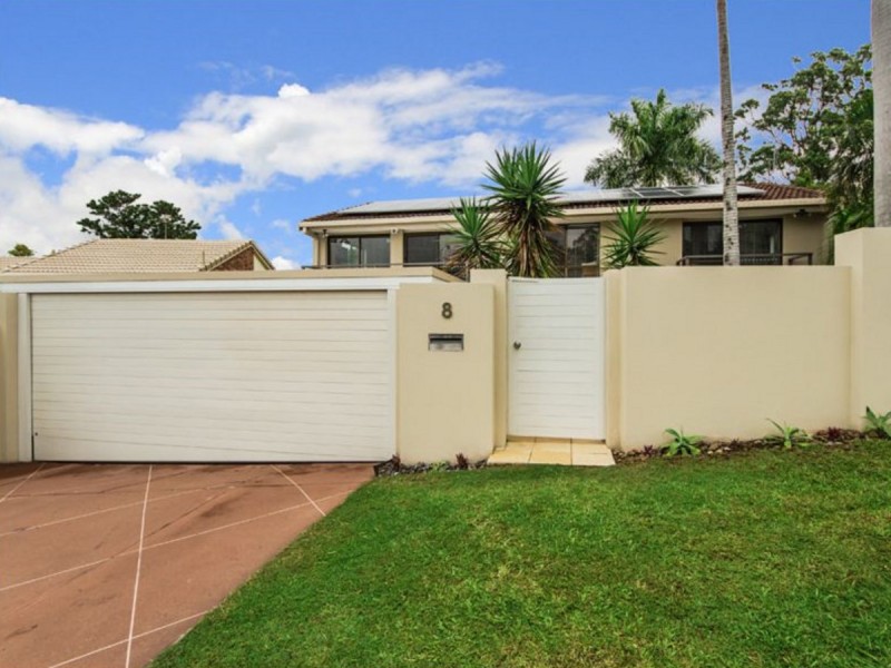 8 Sandringham Drive, Robina QLD 4226