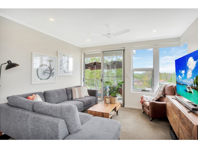 27/10 Ben Lexcen Place, Robina QLD 4226