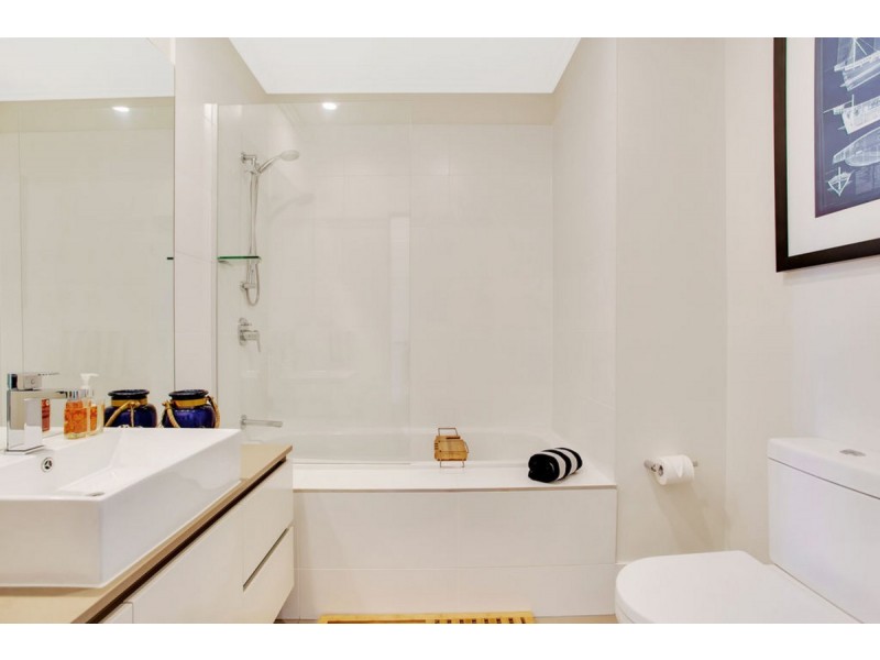 27/10 Ben Lexcen Place, Robina QLD 4226