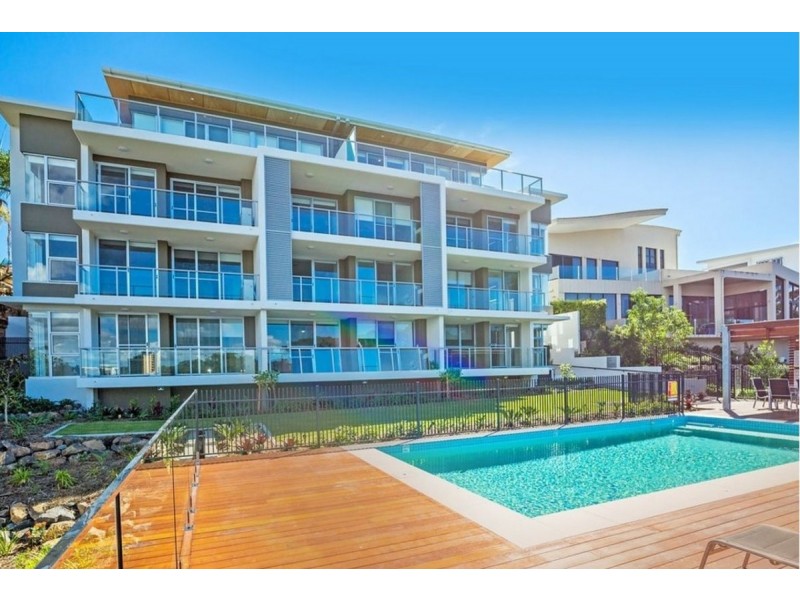 27/10 Ben Lexcen Place, Robina QLD 4226