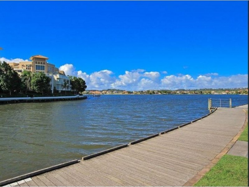 84/98 University Drive, Varsity Lakes QLD 4227