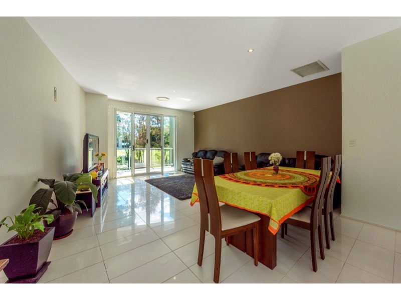 8/11 Cezaire Avenue, Varsity Lakes QLD 4227