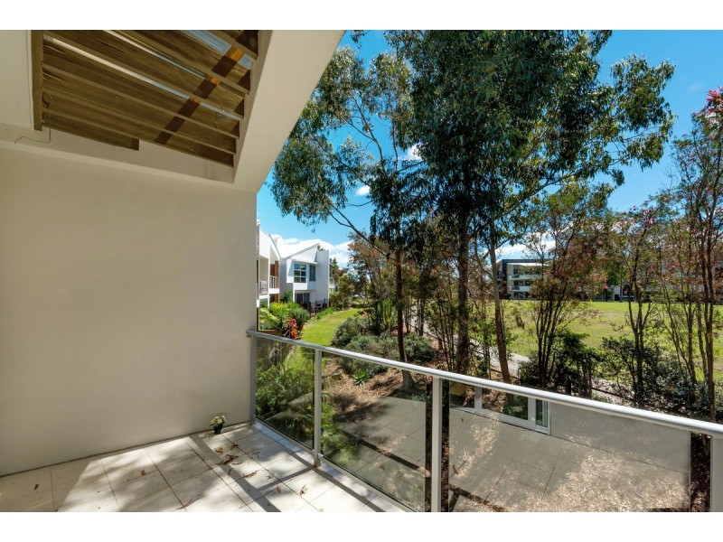 8/11 Cezaire Avenue, Varsity Lakes QLD 4227