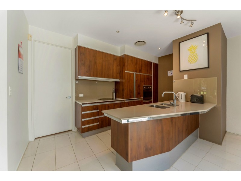 8/11 Cezaire Avenue, Varsity Lakes QLD 4227