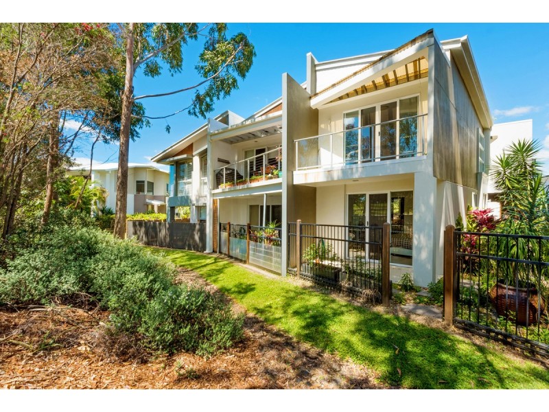 8/11 Cezaire Avenue, Varsity Lakes QLD 4227