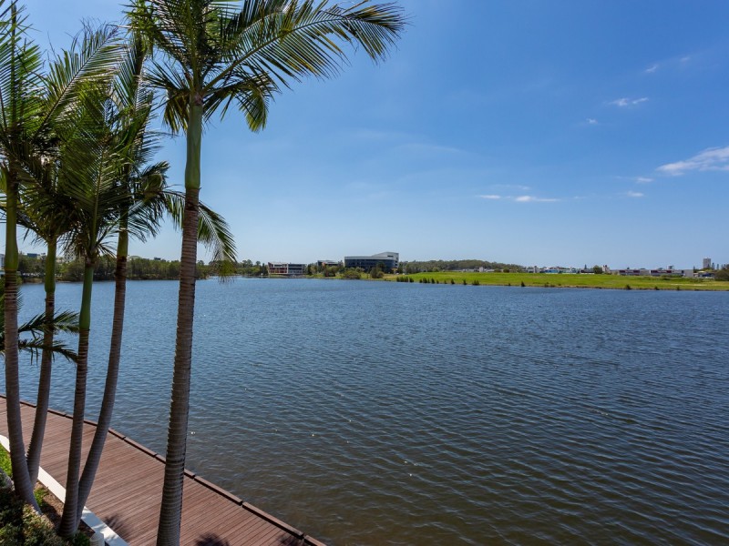 The Reserve/251 Varsity Parade, Varsity Lakes QLD 4227