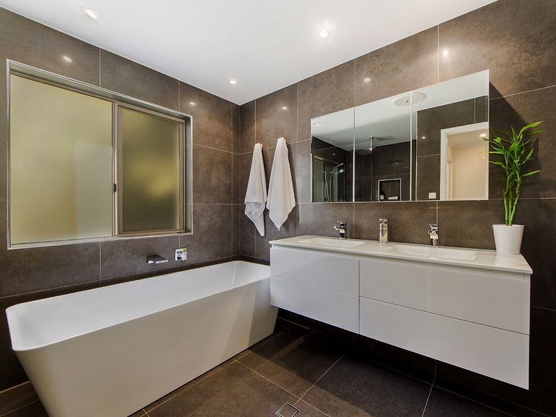 26 Banff Court, Robina QLD 4226