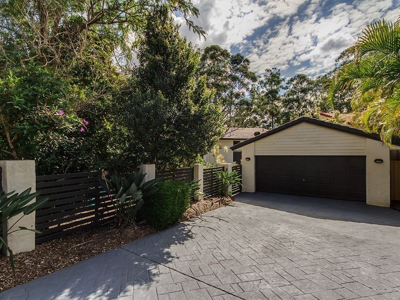 26 Banff Court, Robina QLD 4226