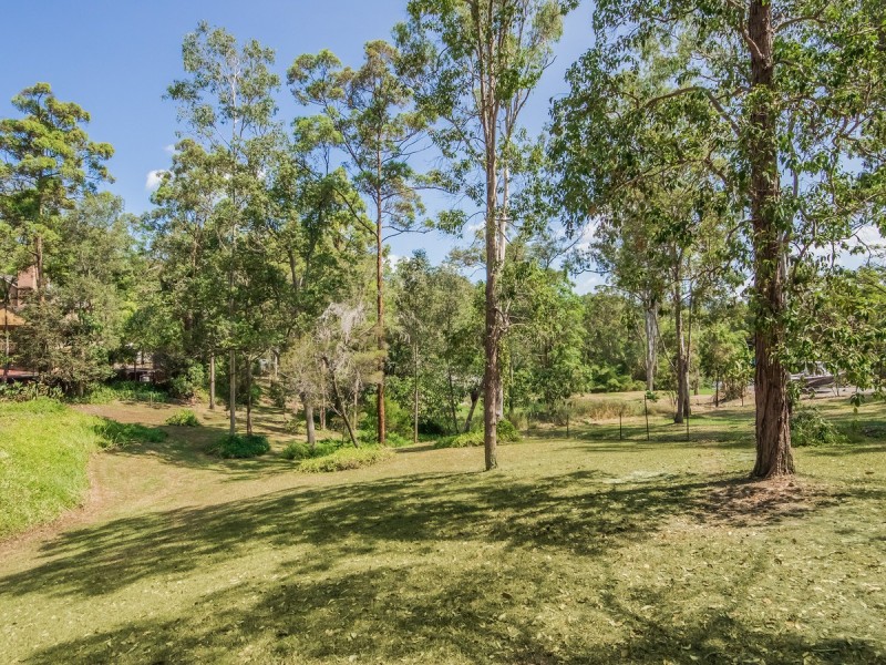 12 Karragata Court, Tallebudgera QLD 4228