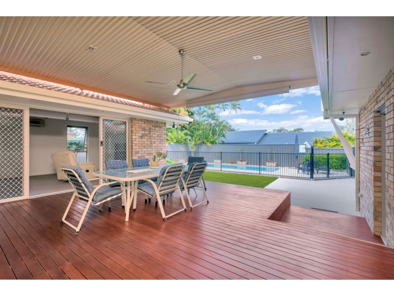 24 Homebush Drive, Robina QLD 4226