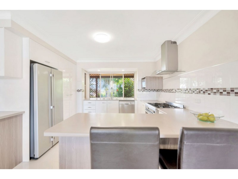 24 Homebush Drive, Robina QLD 4226