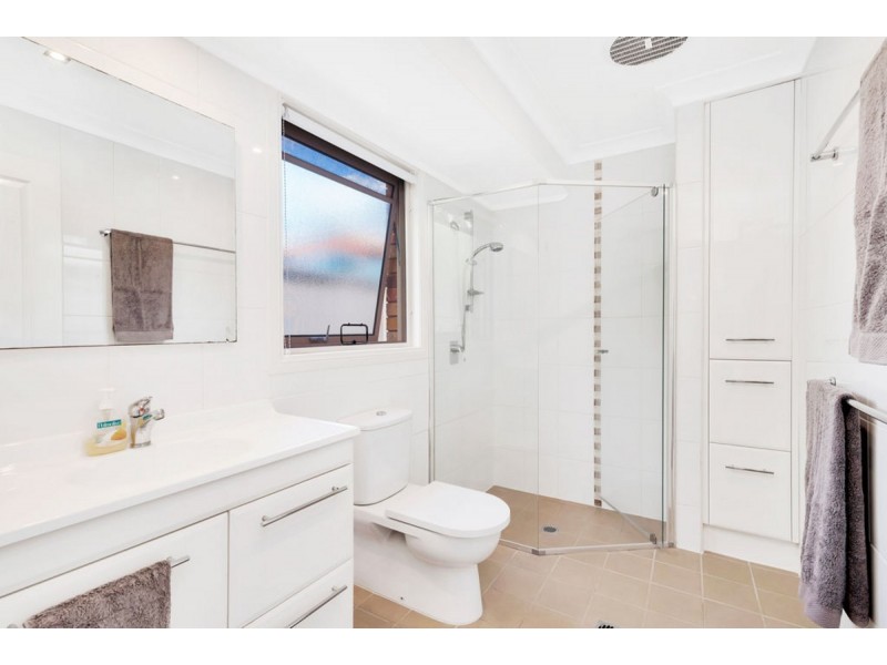 24 Homebush Drive, Robina QLD 4226
