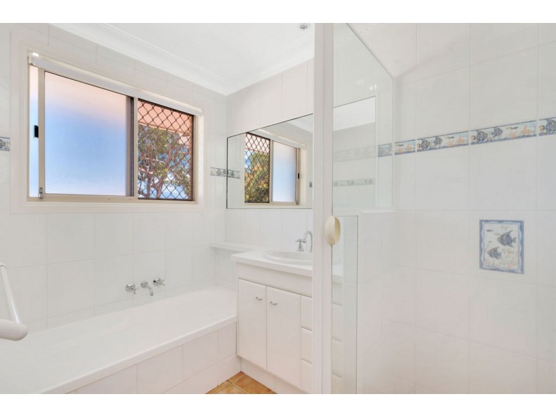 24 Homebush Drive, Robina QLD 4226