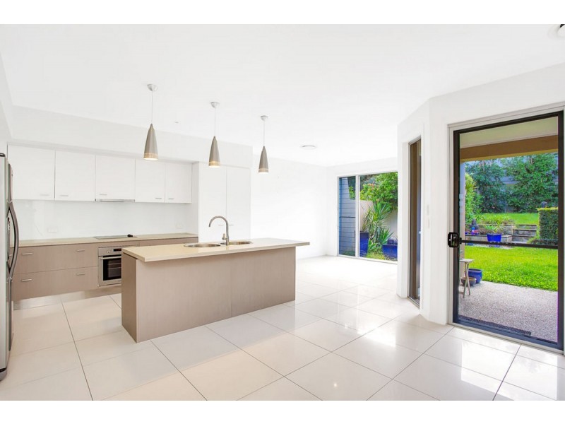 2/1016 Lakeview Terrace, Benowa QLD 4217