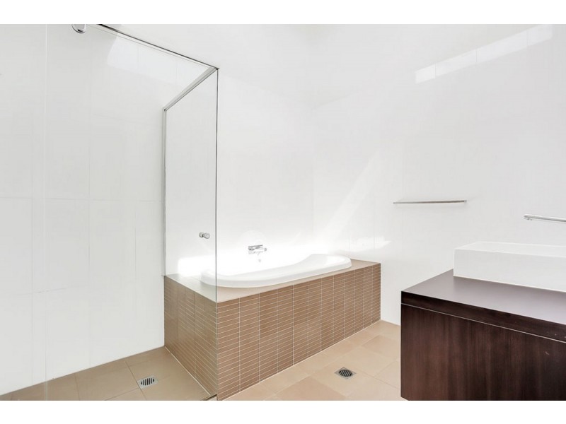 2/1016 Lakeview Terrace, Benowa QLD 4217