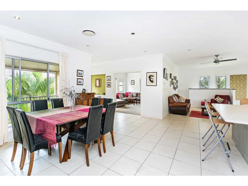 73 Sunray Drive, Bonogin QLD 4213