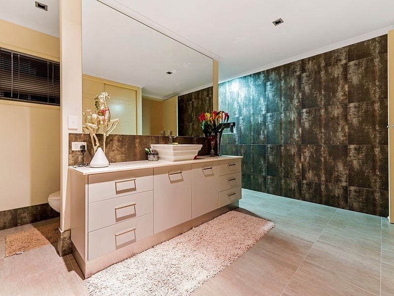 29 Julatten Drive, Robina QLD 4226
