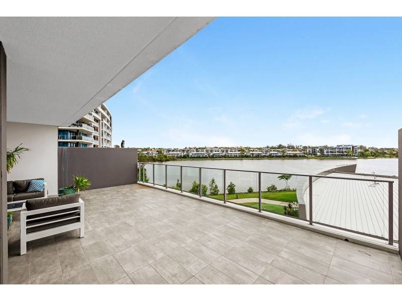 2106/397 Christine Avenue, Varsity Lakes QLD 4227