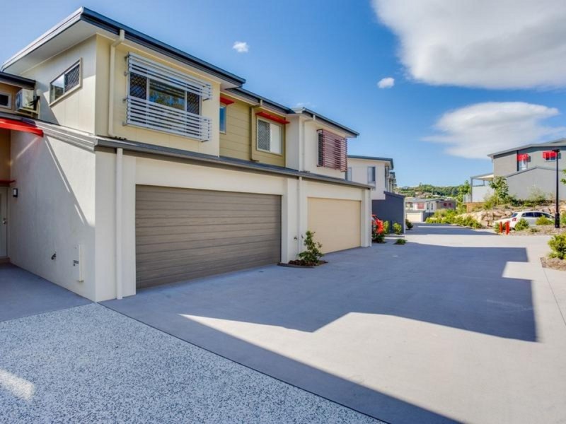17/37 Witheren Circuit, Pacific Pines QLD 4211
