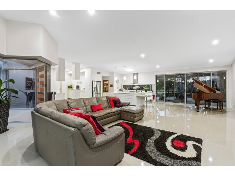 62-64 Forest Ridge Drive, Bonogin QLD 4213