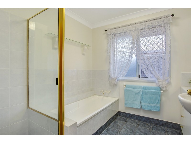 29 Stanford Avenue, Varsity Lakes QLD 4227