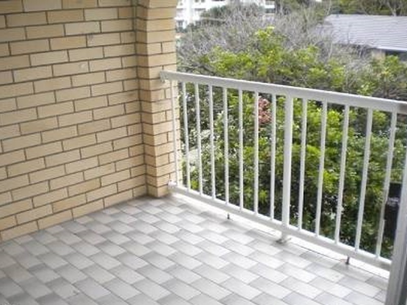 10/47 Pacific Street, Main Beach QLD 4217