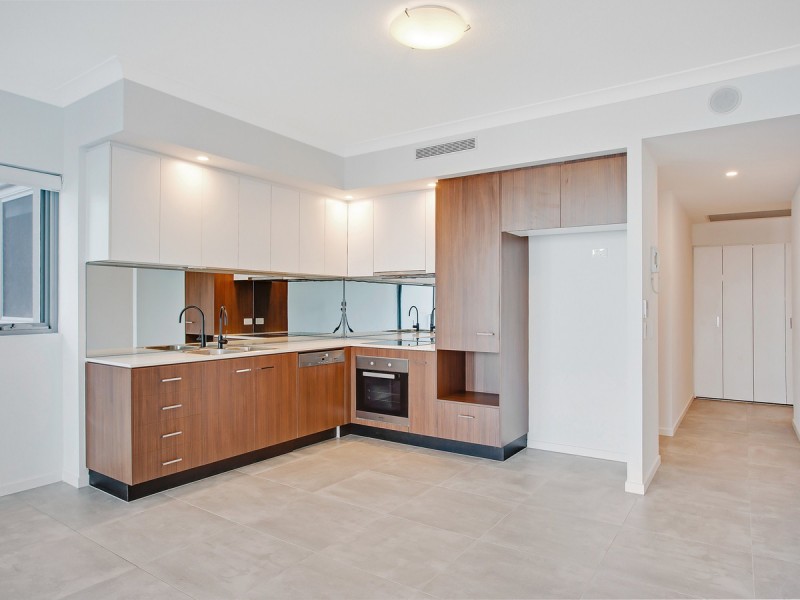 2413/397 Christine Avenue, Varsity Lakes QLD 4227