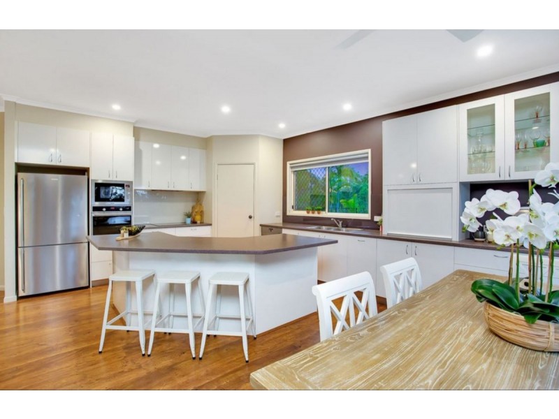 15 Glider Court, Bonogin QLD 4213