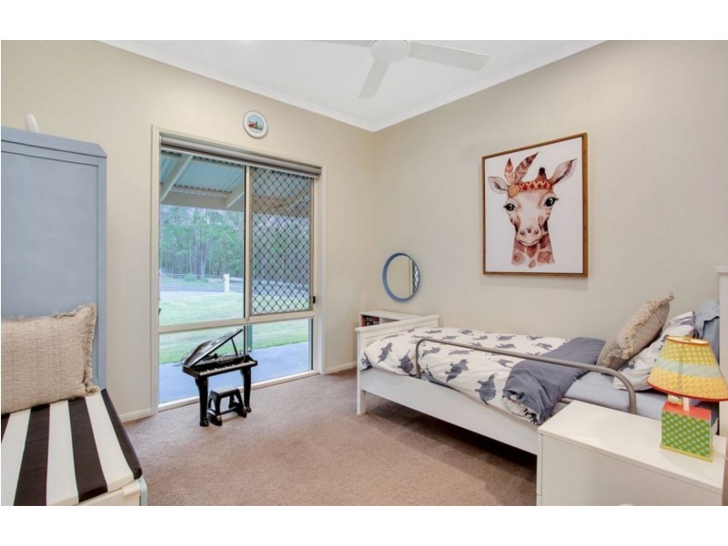 15 Glider Court, Bonogin QLD 4213