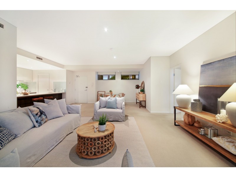 111/22-24 Ben Lexcen Place, Robina QLD 4226