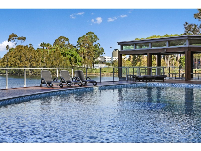 111/22-24 Ben Lexcen Place, Robina QLD 4226