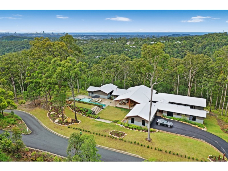 31 Beau Parade, Bonogin QLD 4213