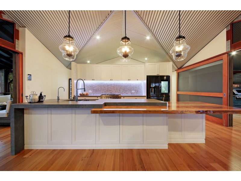 31 Beau Parade, Bonogin QLD 4213