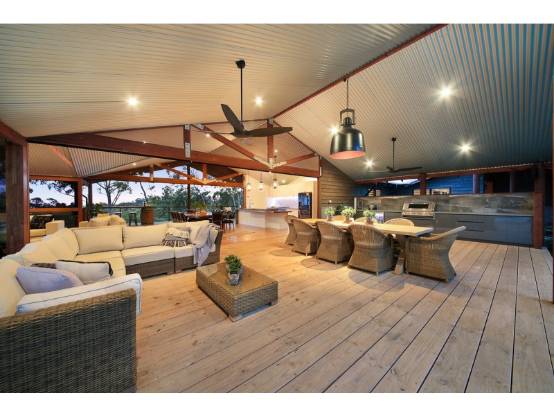 31 Beau Parade, Bonogin QLD 4213