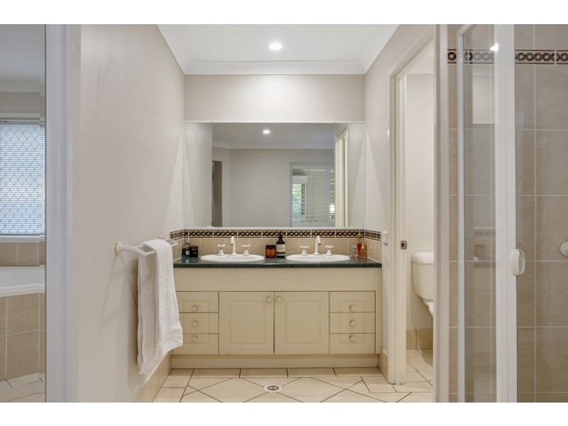 11 Eugenia Circuit, Robina QLD 4226