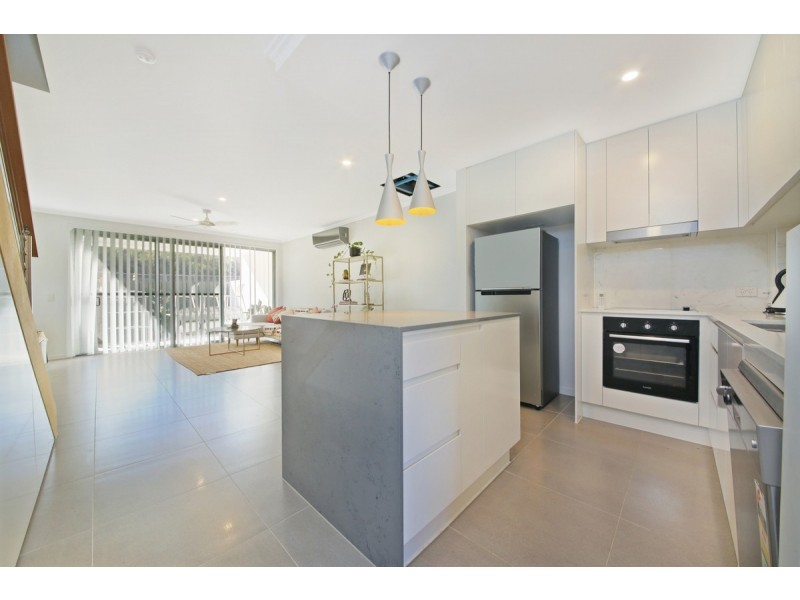 49 Manhattan Avenue, Robina QLD 4226