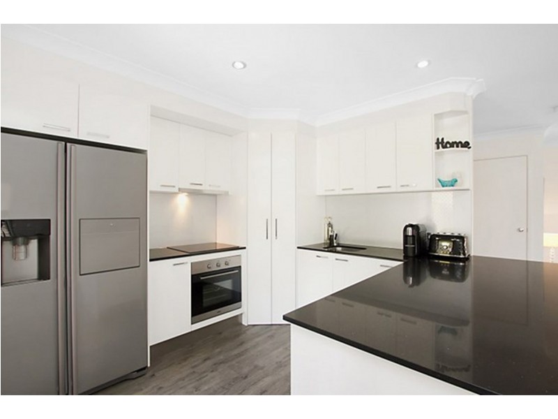 30/2 Concord Circuit, Robina QLD 4226