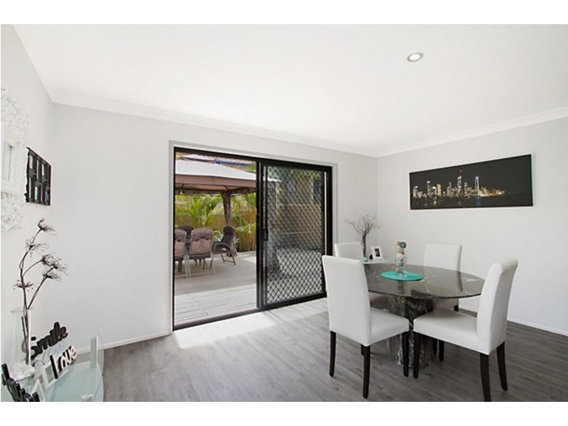 30/2 Concord Circuit, Robina QLD 4226