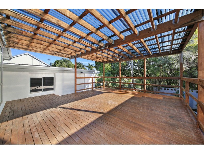 60 Benowa Road, Southport QLD 4215