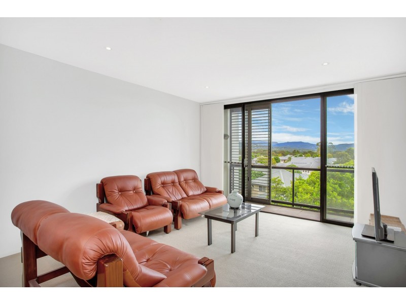 22/310 Easthill Drive, Robina QLD 4226