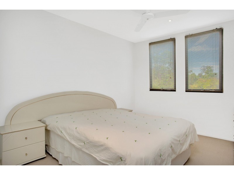 22/310 Easthill Drive, Robina QLD 4226