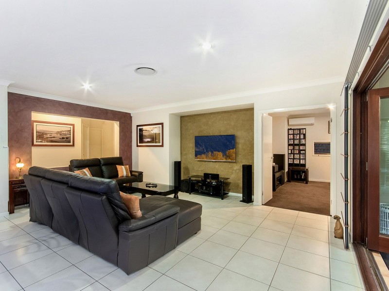 6 Palomar Street, Reedy Creek QLD 4227