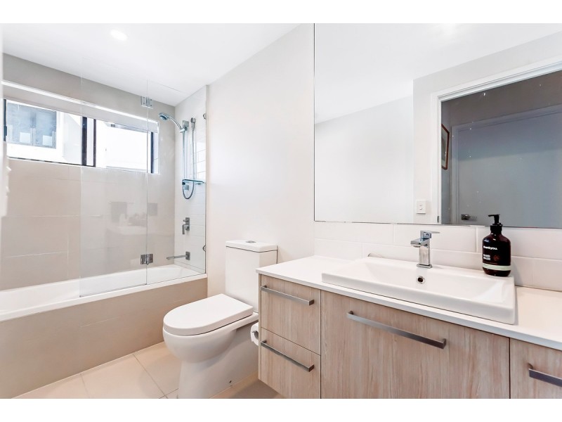 120/1-25 Parnell Boulevard, Robina QLD 4226