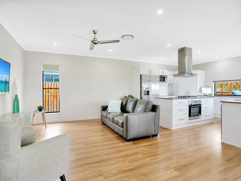 31 Kirkwood Place, Reedy Creek QLD 4227